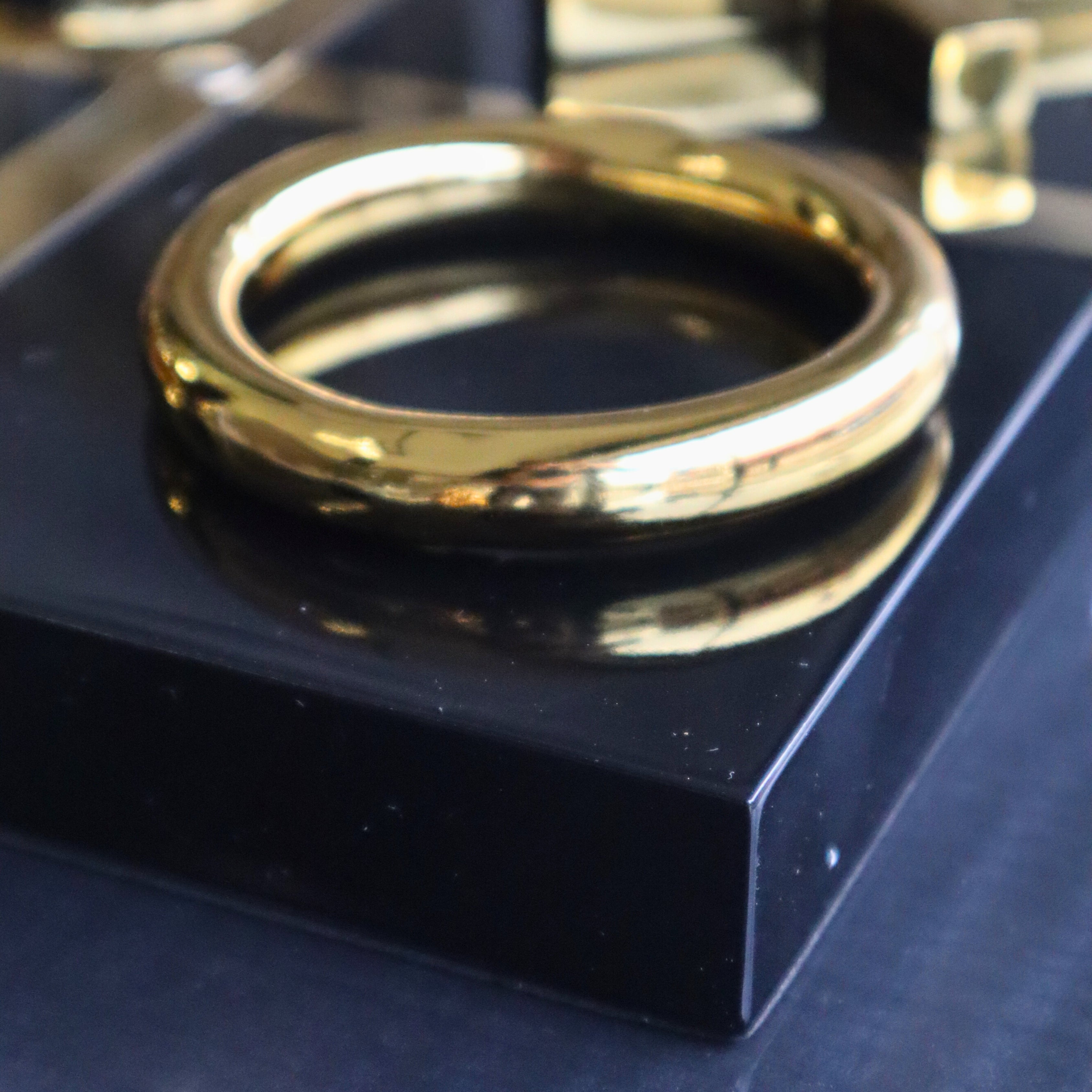 Black & Gold Tic-Tac-Toe Game Ornament Ivan