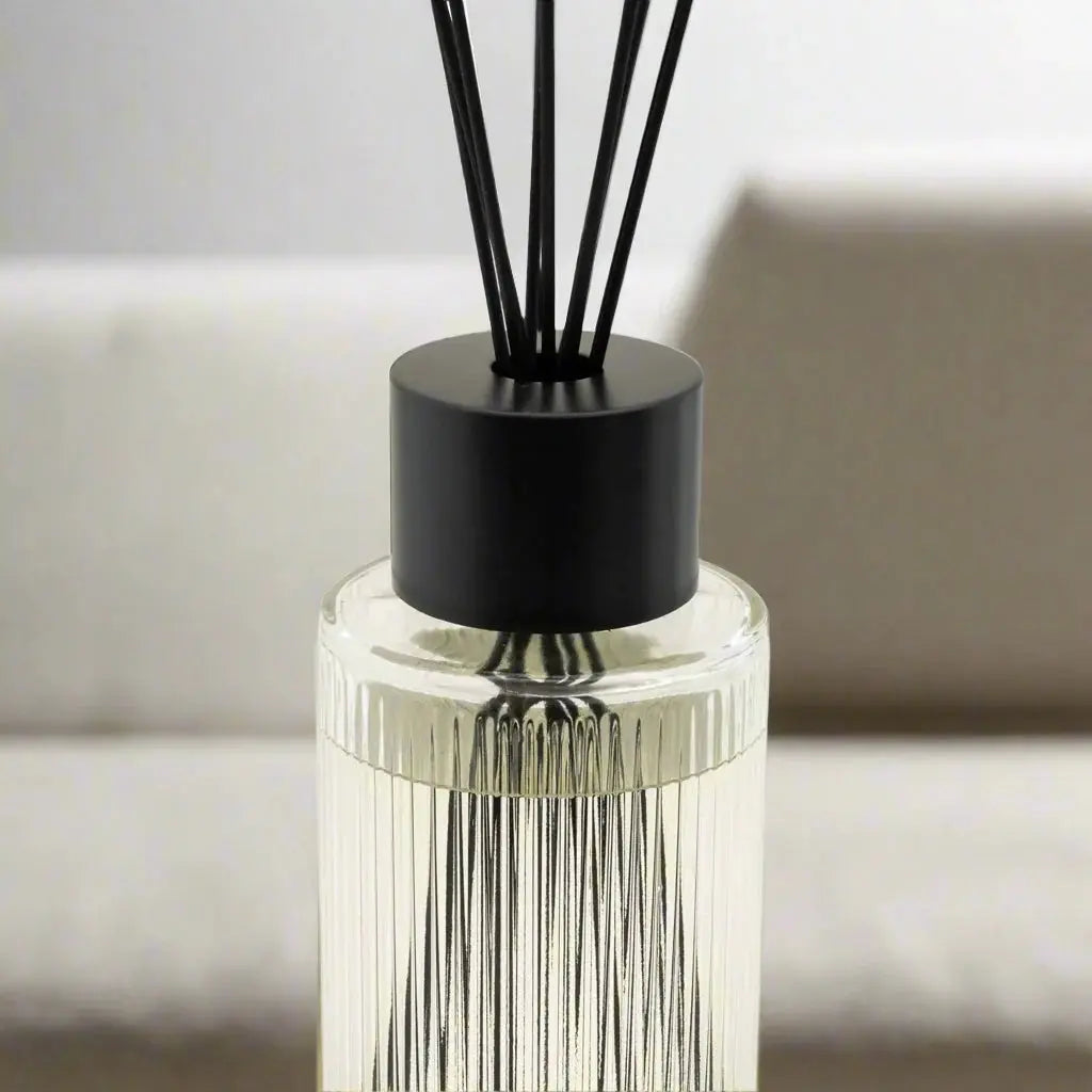 Violet Amber Reed Diffuser 1200ml candlelight