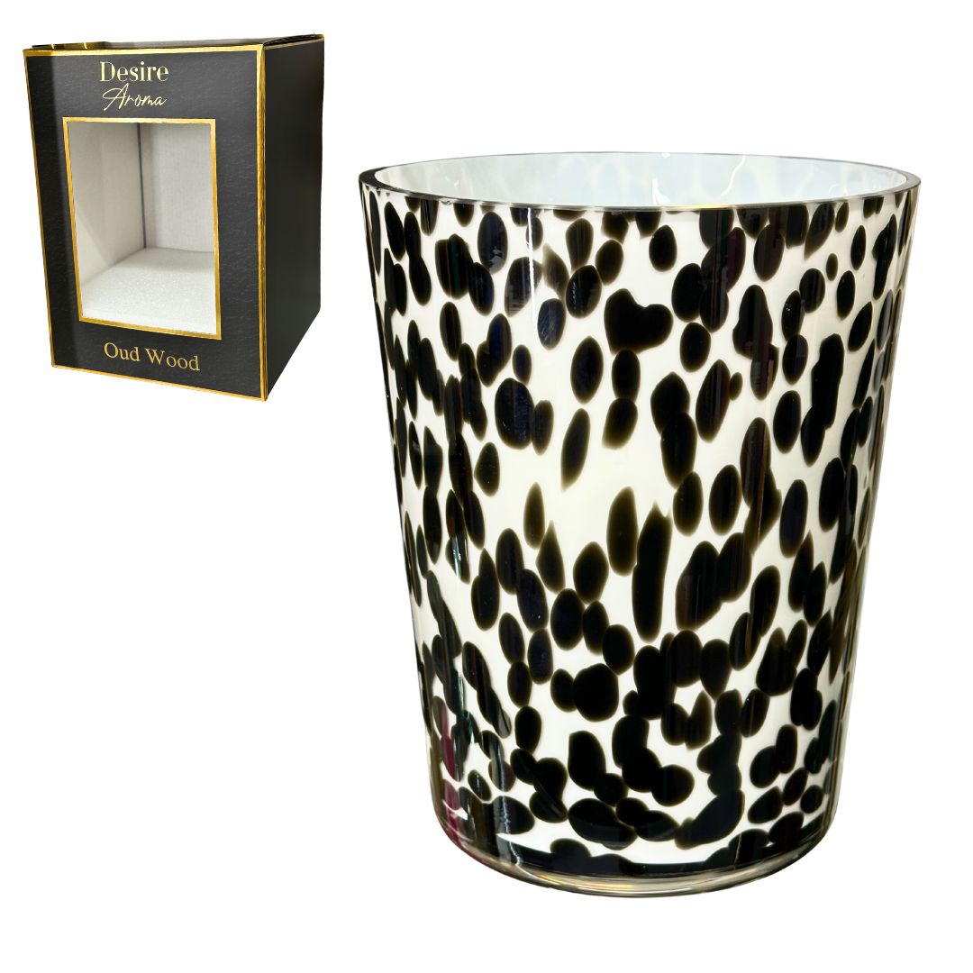 2000g Oud Wood Scented Candle Lesser & Pavey Ltd