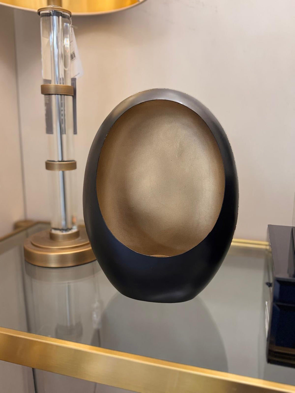 Black & Gold Egg-Shaped Candle Holder richmond Interiors