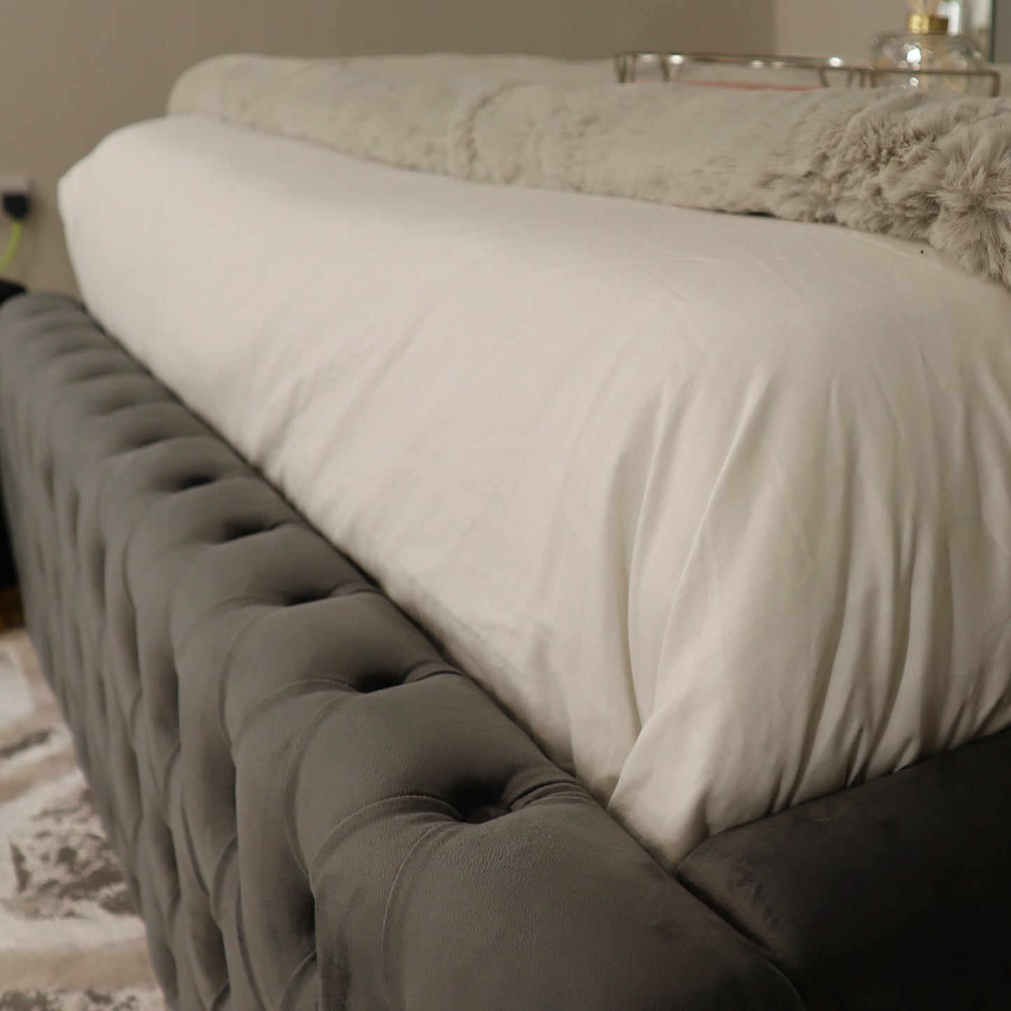 Manhattan Velvet Bed