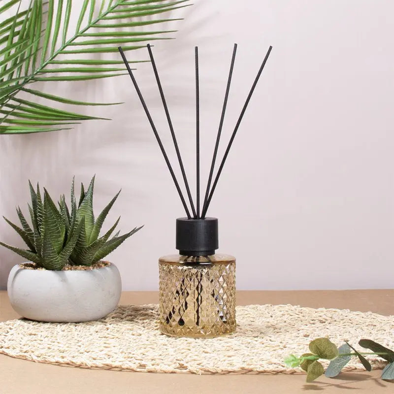 Desire Fresh Linen 500ml Reed Diffuser Lesser & Pavey Ltd