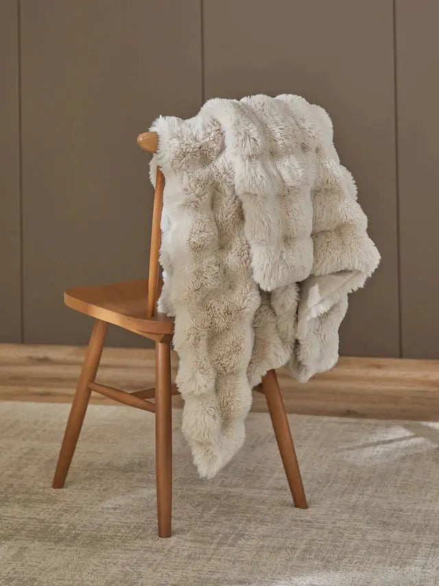Raffles Natural Throw malini