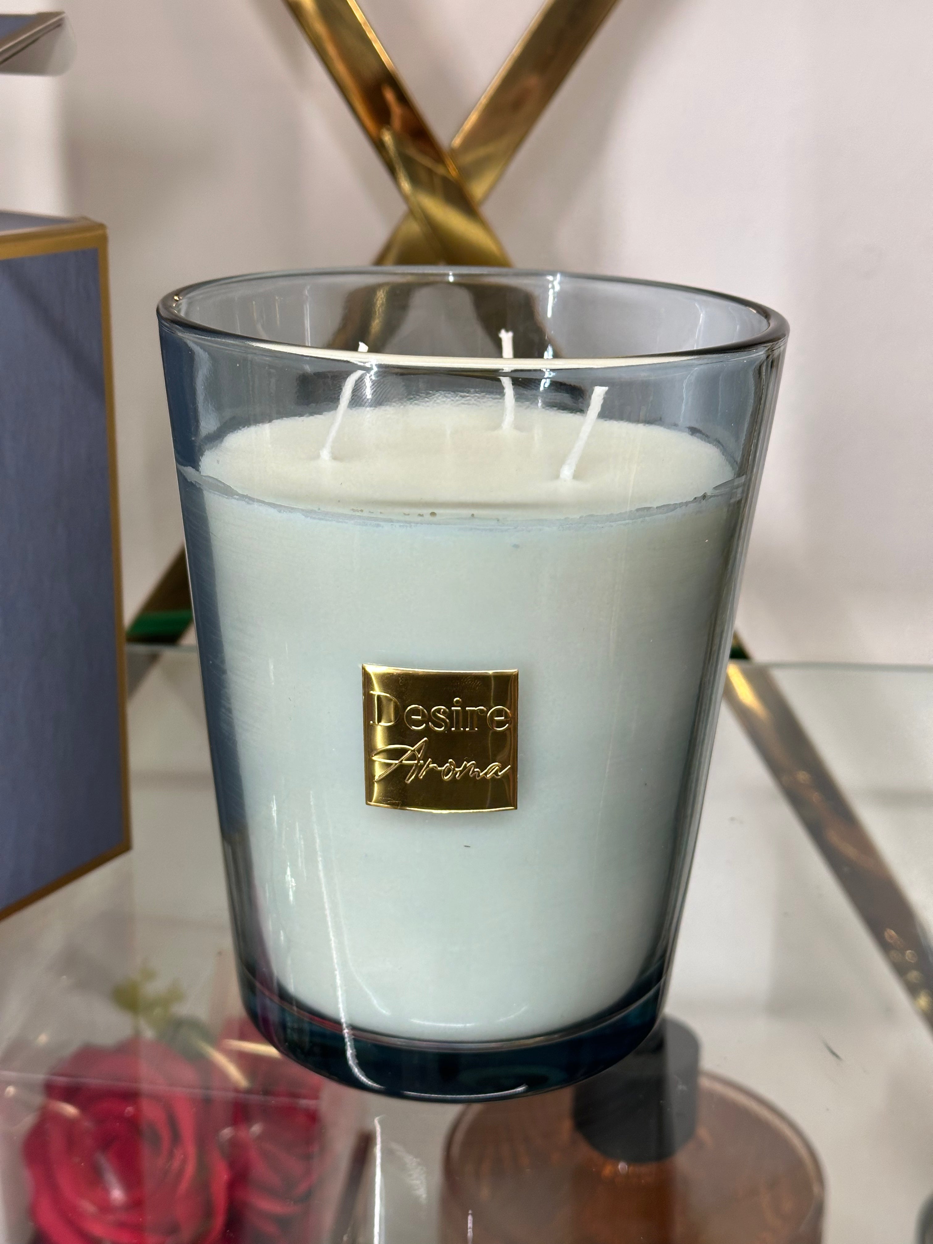 900g Shangri-La Scented Candle Lesser & Pavey Ltd