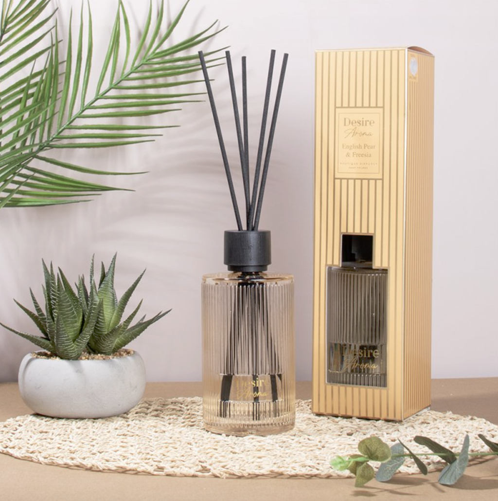 Desire English Pear & Freesia Diffuser 500ml Lesser & Pavey