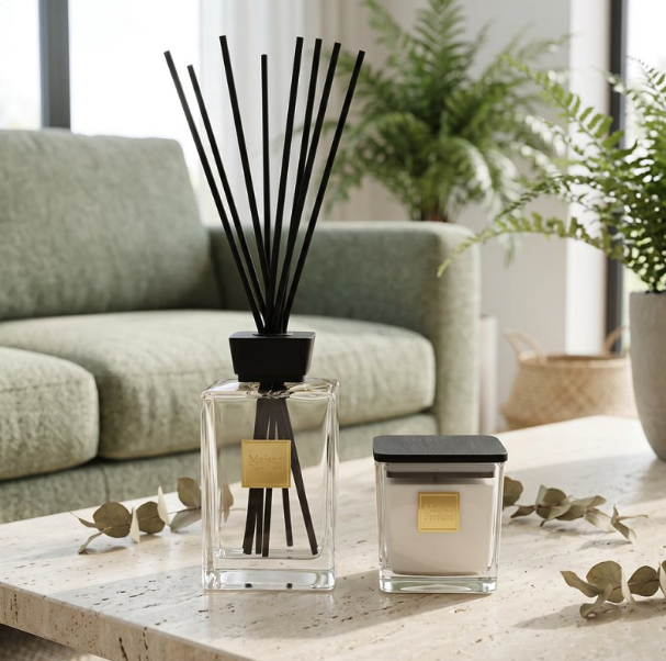 POMEGRANATE NOIR 500ML DIFFUSER & 200G CANDLE Lesser & Pavey Ltd