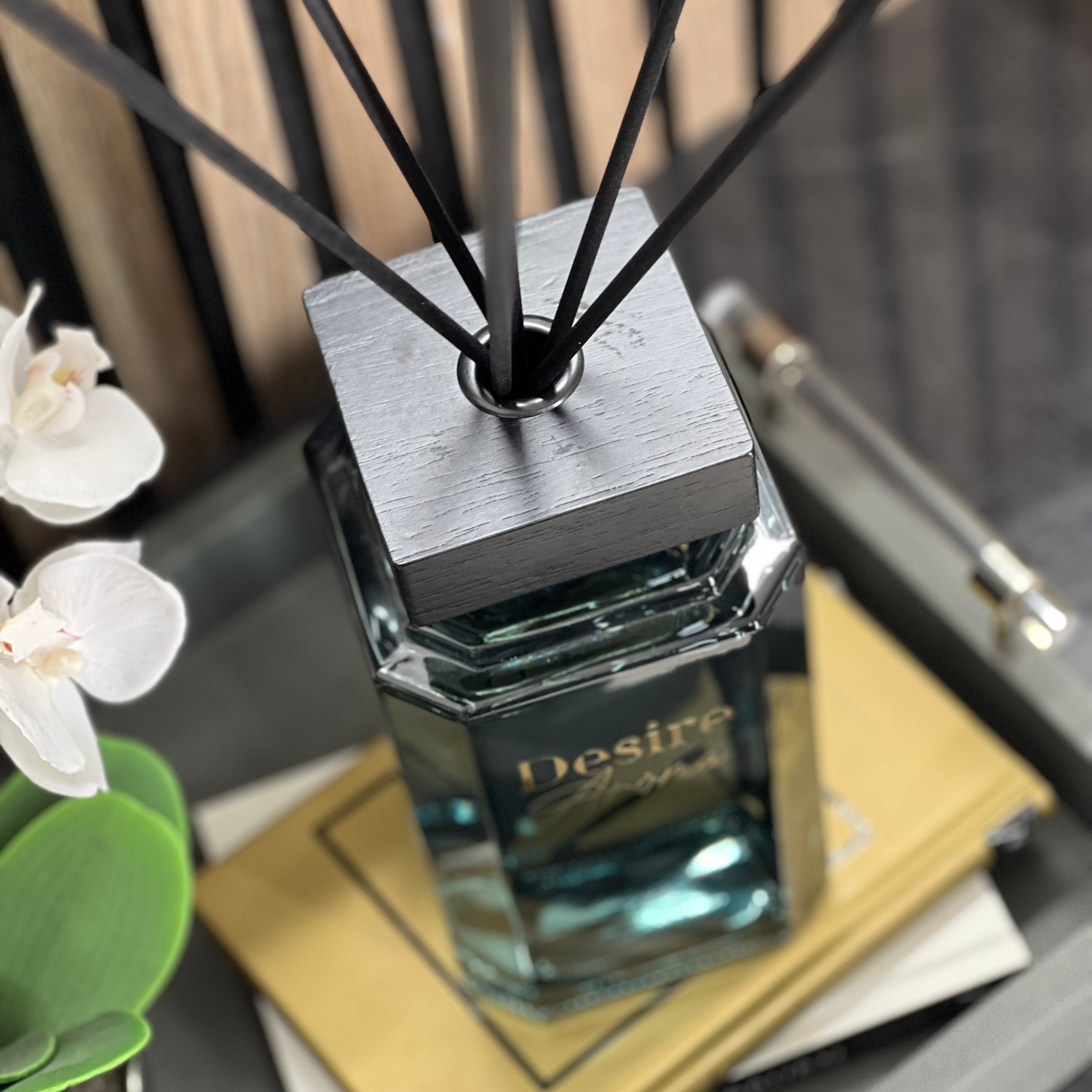 Desire Aroma Oud & Sandalwood 1000ml Reed Diffuser Lesser & Pavey