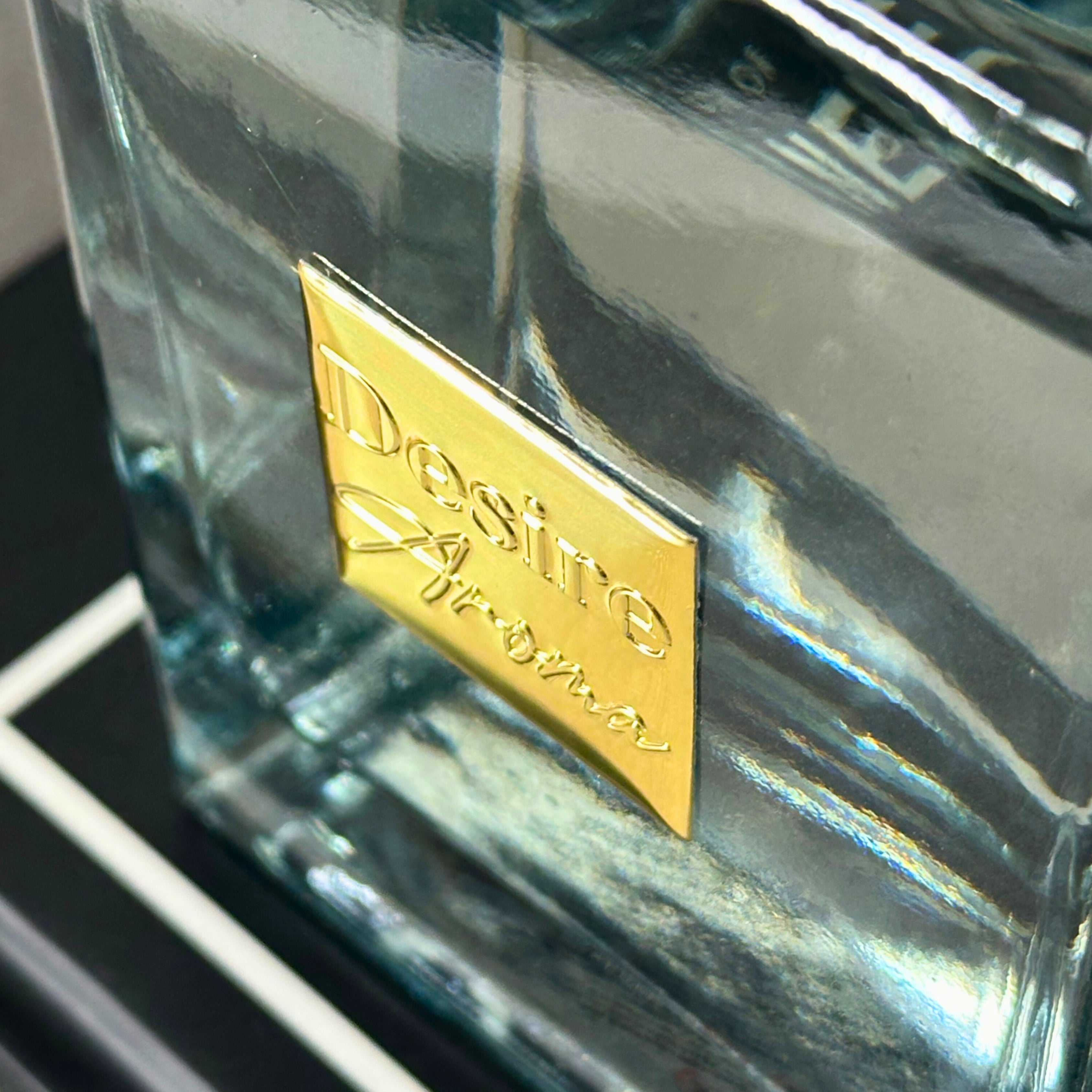 Desire Aroma Suave 500ml Reed Diffuser Lesser & Pavey Ltd