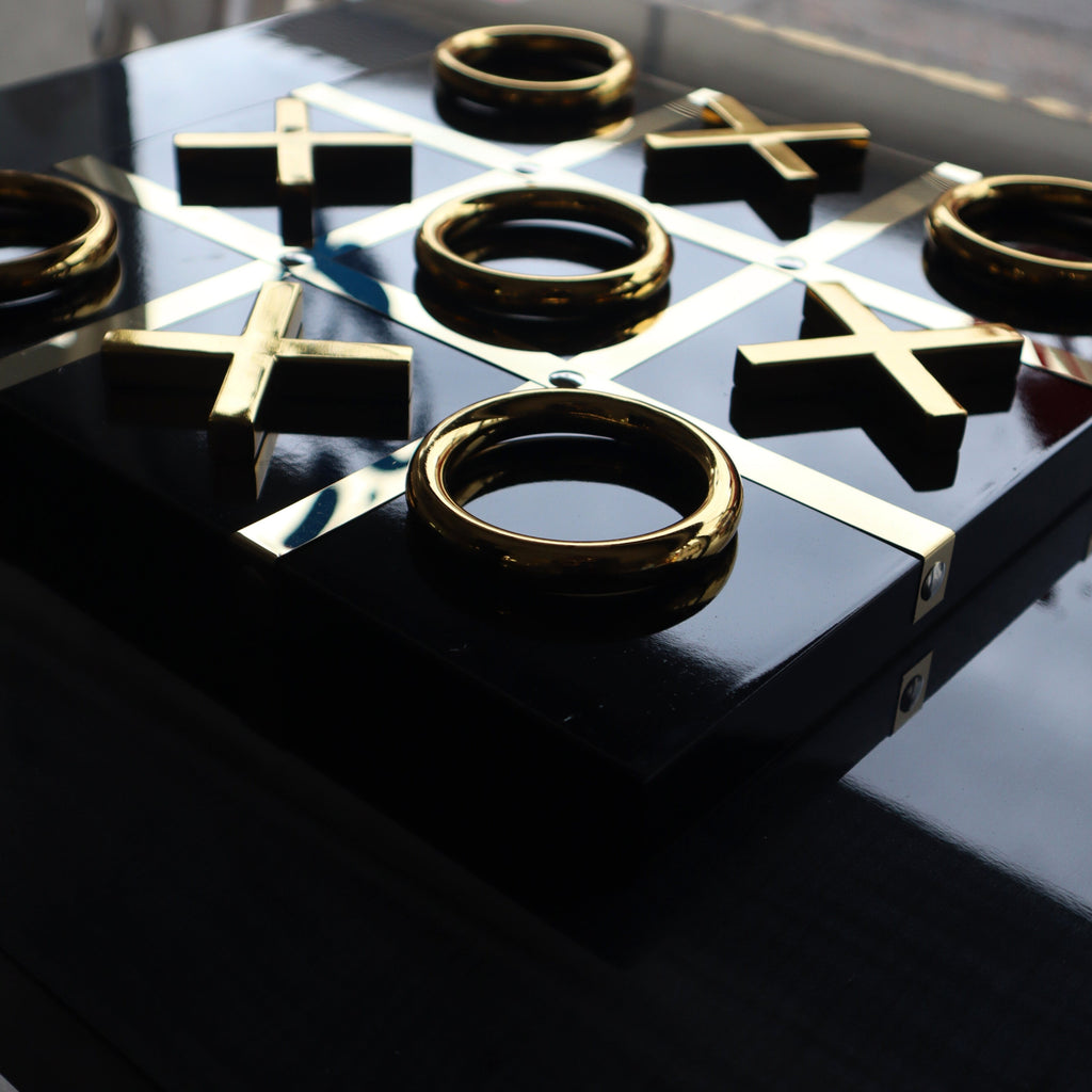 Black & Gold Tic-Tac-Toe Game Ornament Ivan