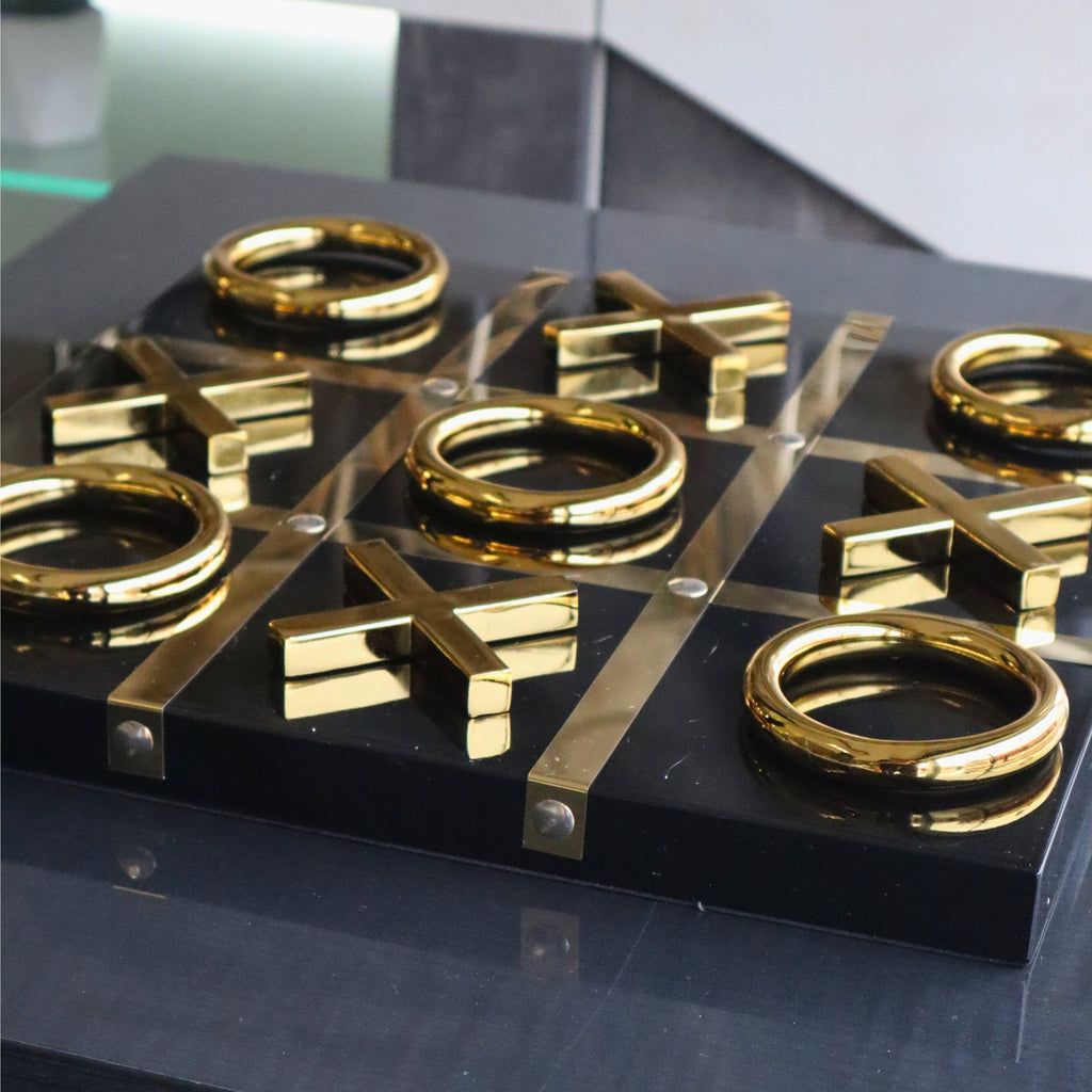 Black & Gold Tic-Tac-Toe Game Ornament Ivan
