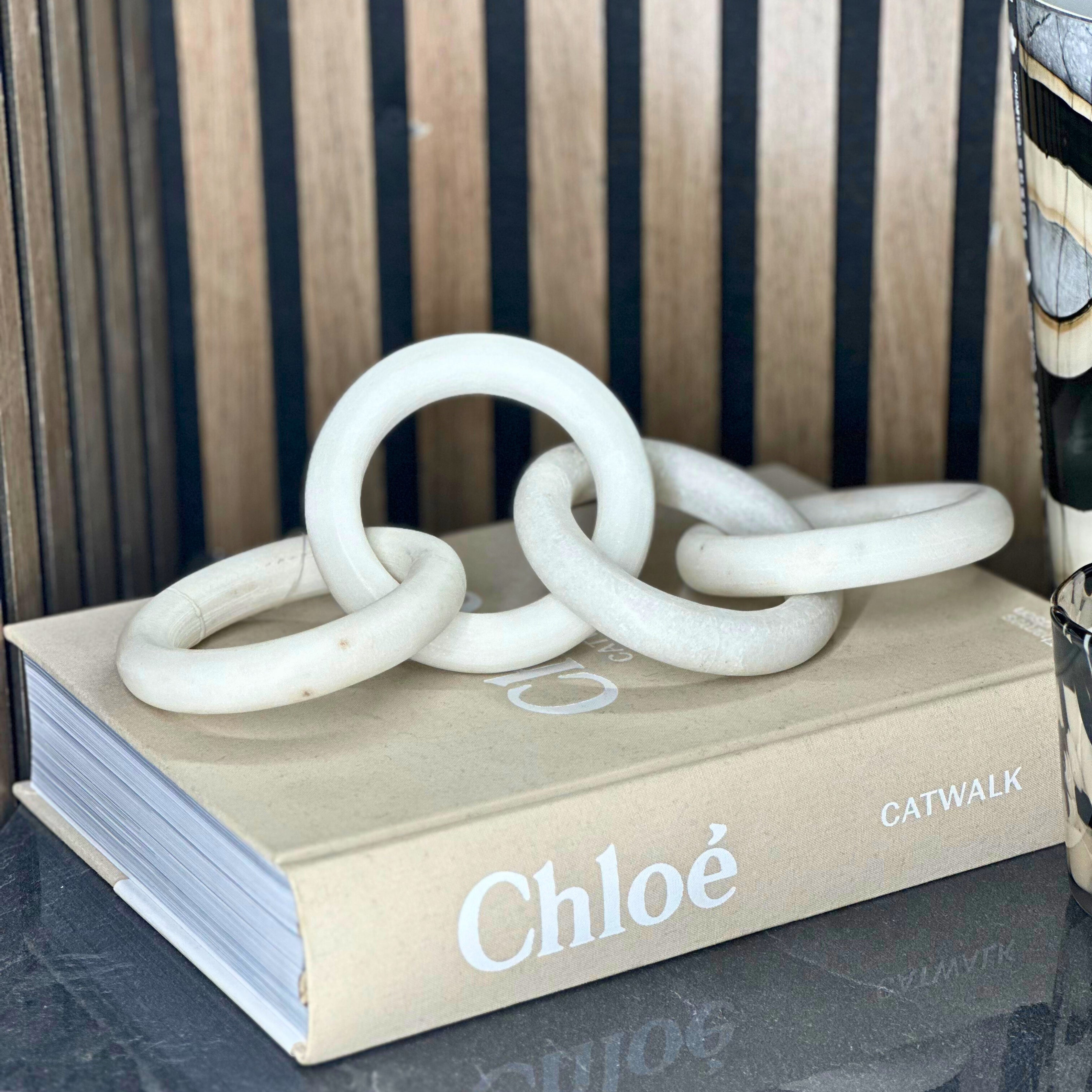 4 Link White Marble Chain Ornament sil interiors