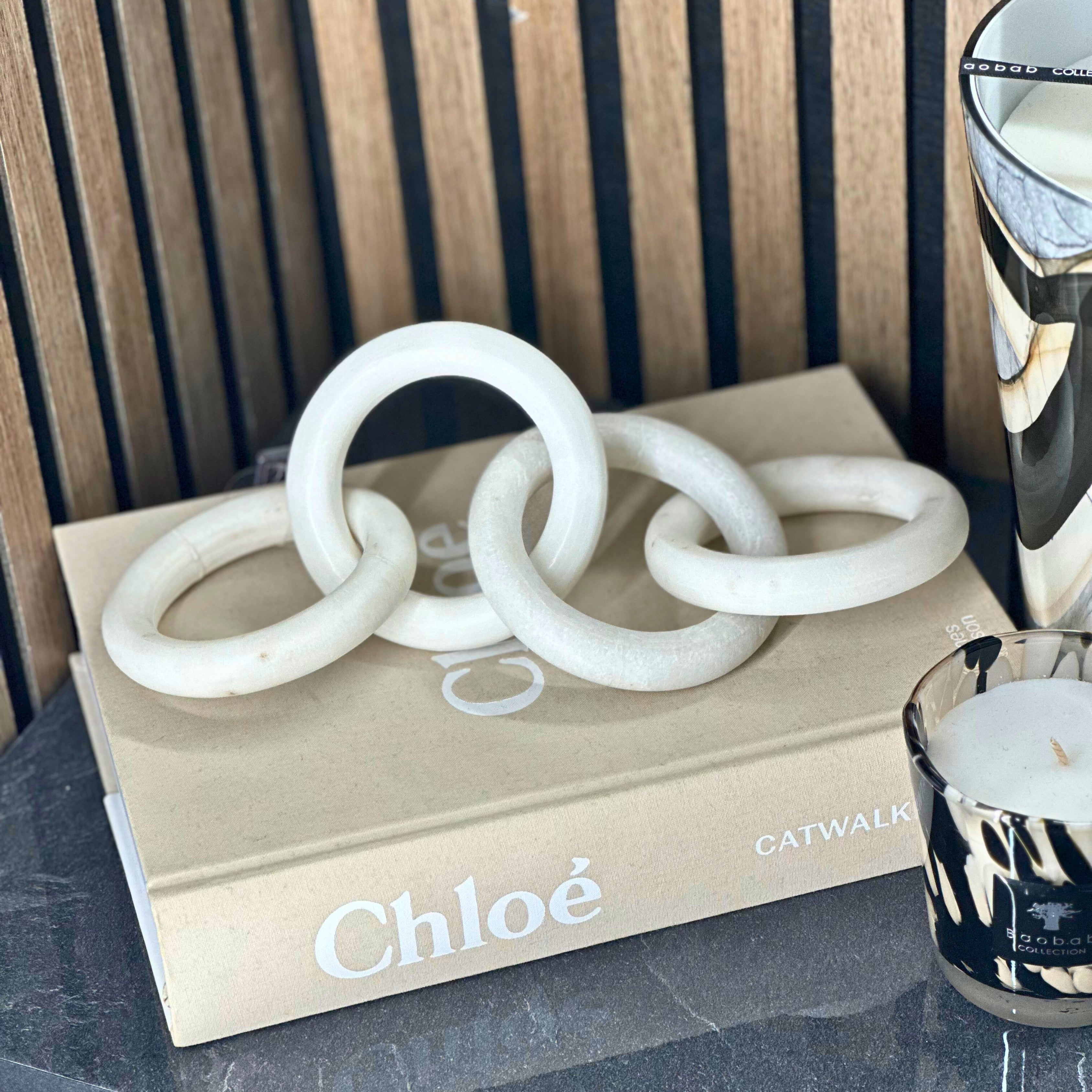 4 Link White Marble Chain Ornament sil interiors