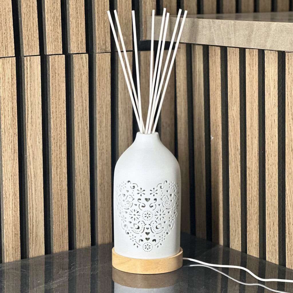 LED Ceramic Reed Diffuser Heart 19cm Aromatize