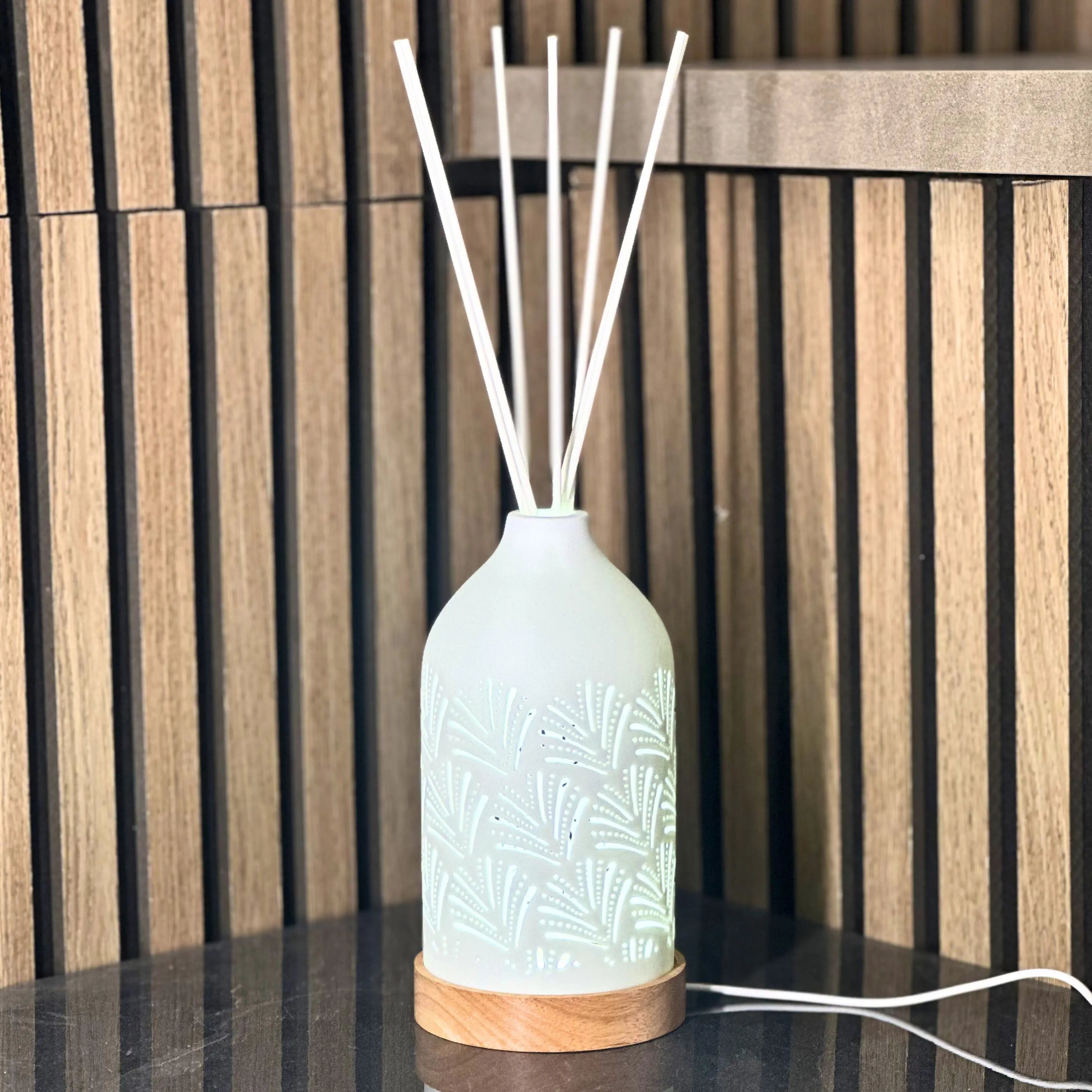 LED Ceramic Reed Diffuser Fan 19cm Aromatize