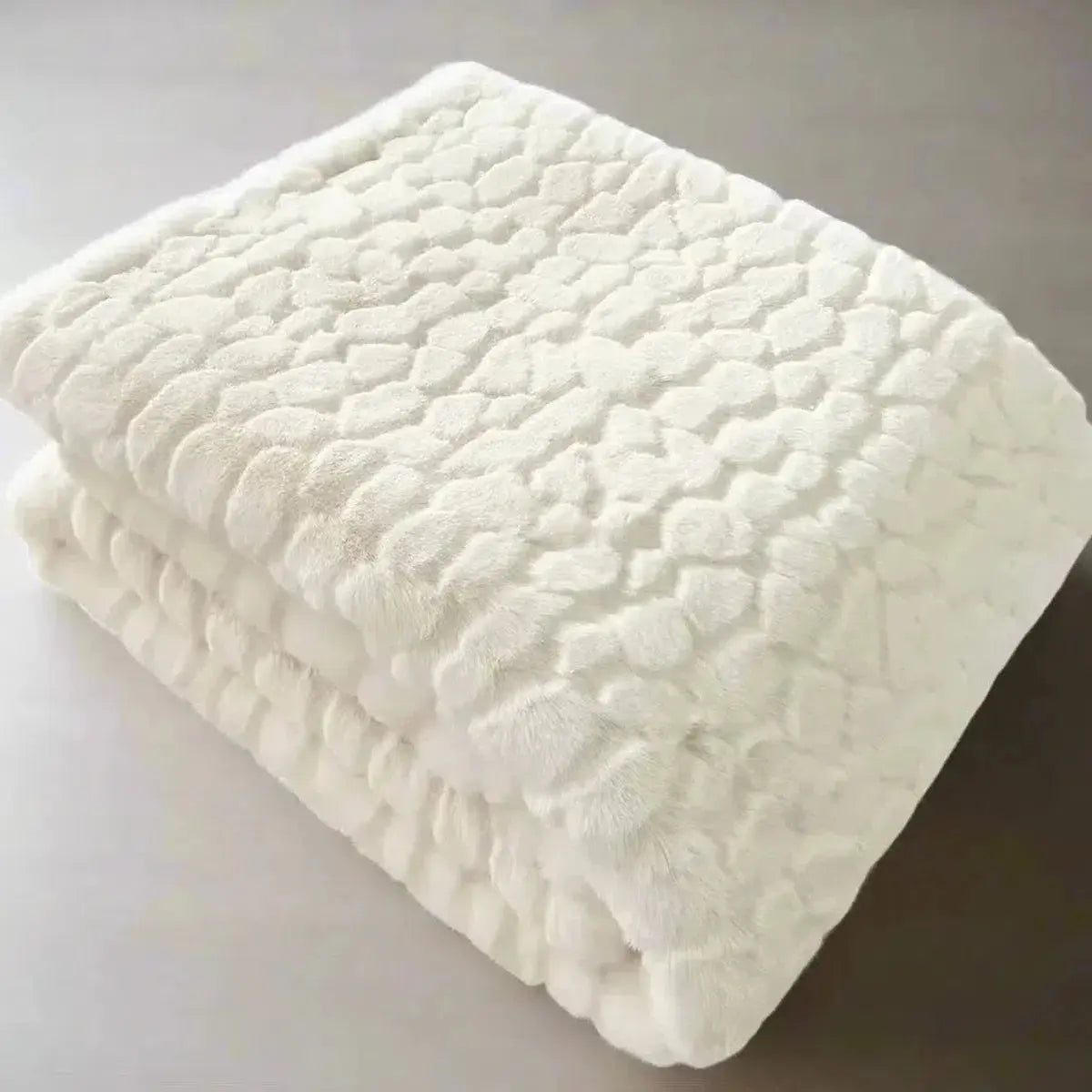 Faux Fur Camberwell Ivory Throw malini