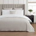 Hendersen White King Quilt Bedspread malini