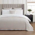 Hendersen White King Quilt malini