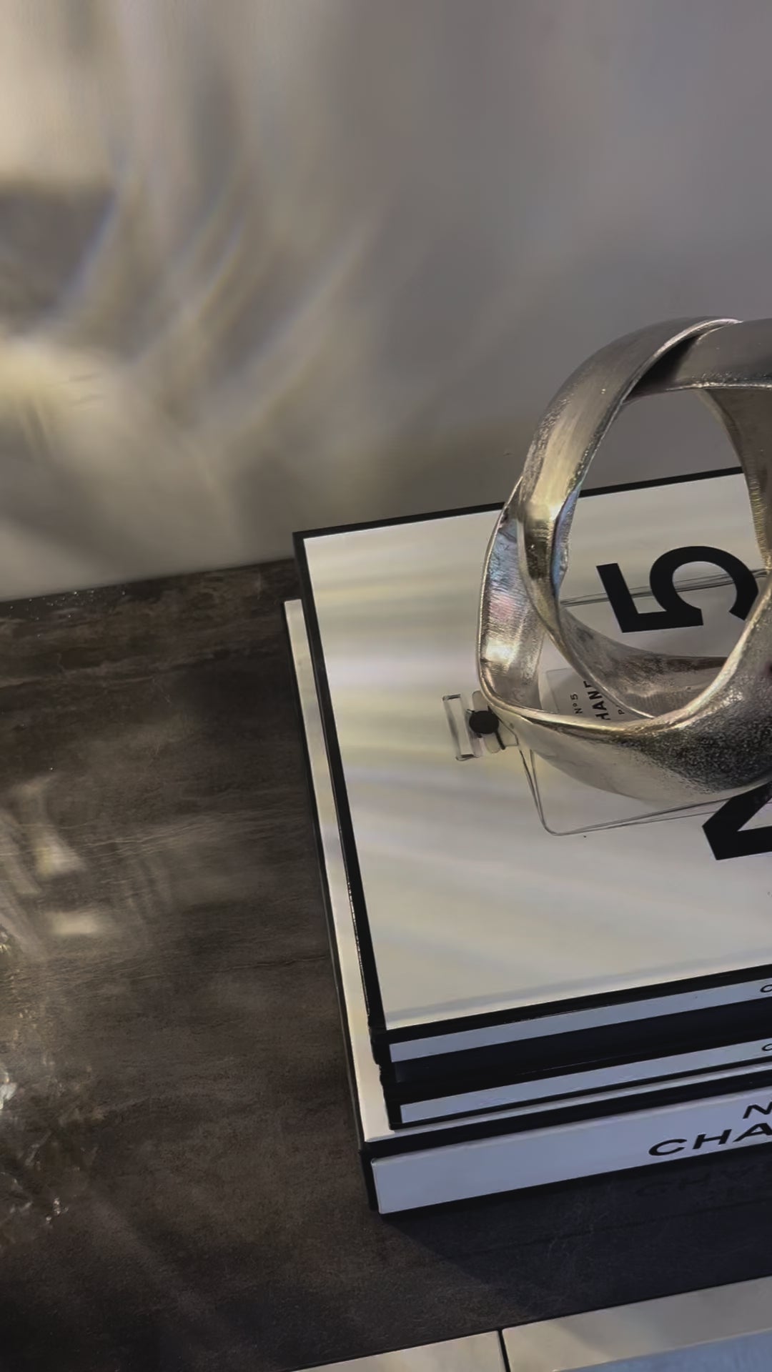 Silver Aluminium Knot Ornament