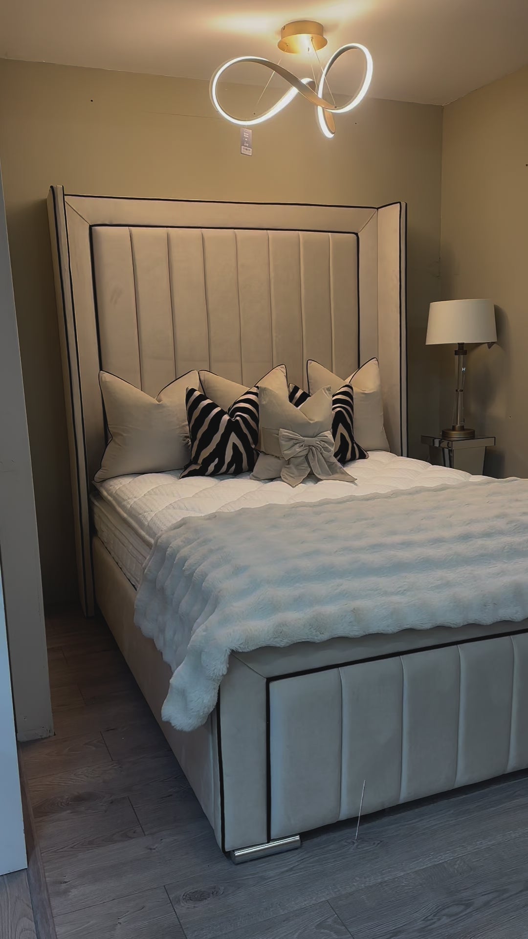 Florence Wings Bed & 2m Split Headboard